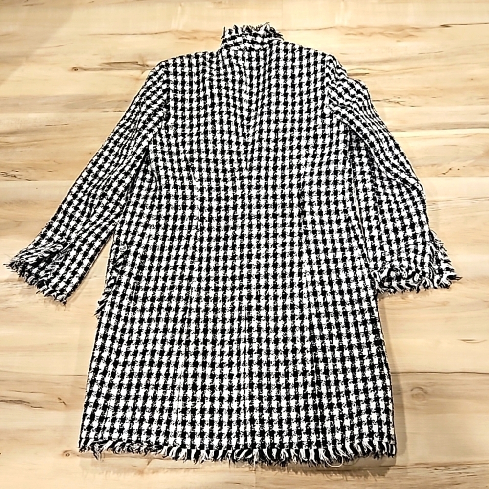 FOLIO Vintage Wool Blend Houndstooth Long Jacket and Skirt 2 pc. Set. - Picture 4 of 6
